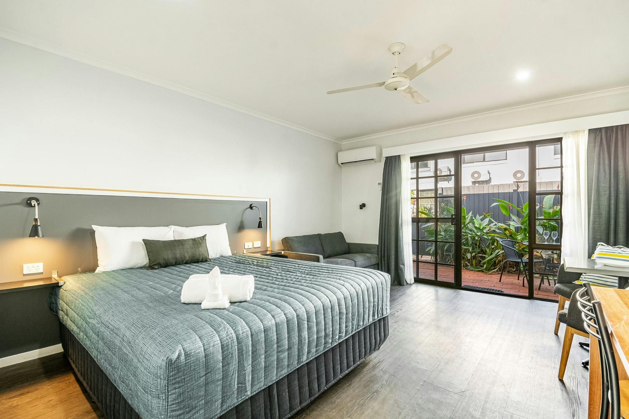 King Studio PF Bed and Sofa