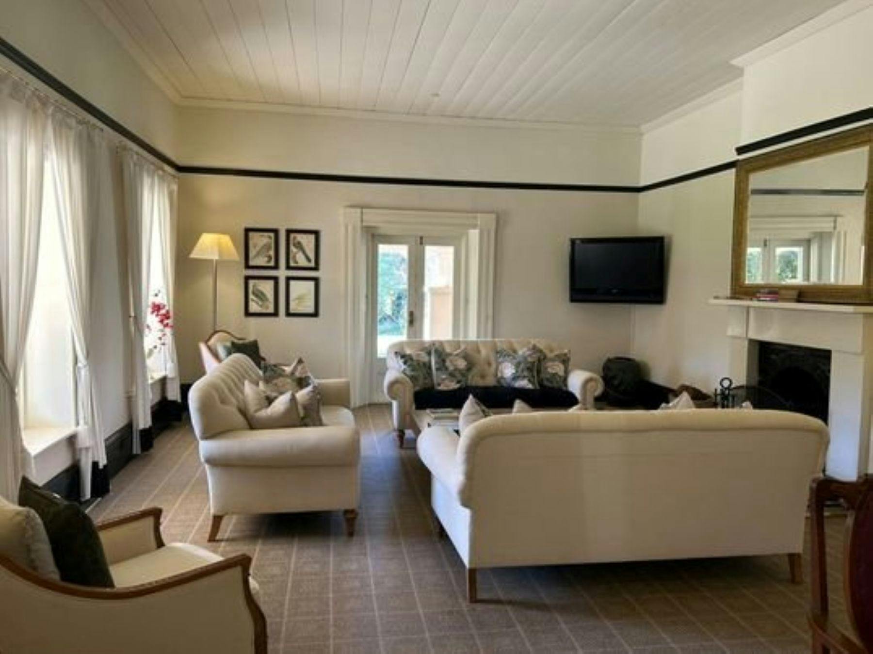 Casual seating and meeting areas.