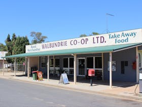 Walbundrie Co-Op and Visitor Information Stand