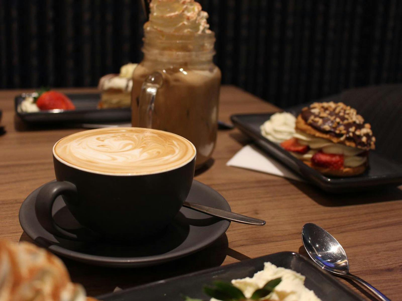 Coffe and cake