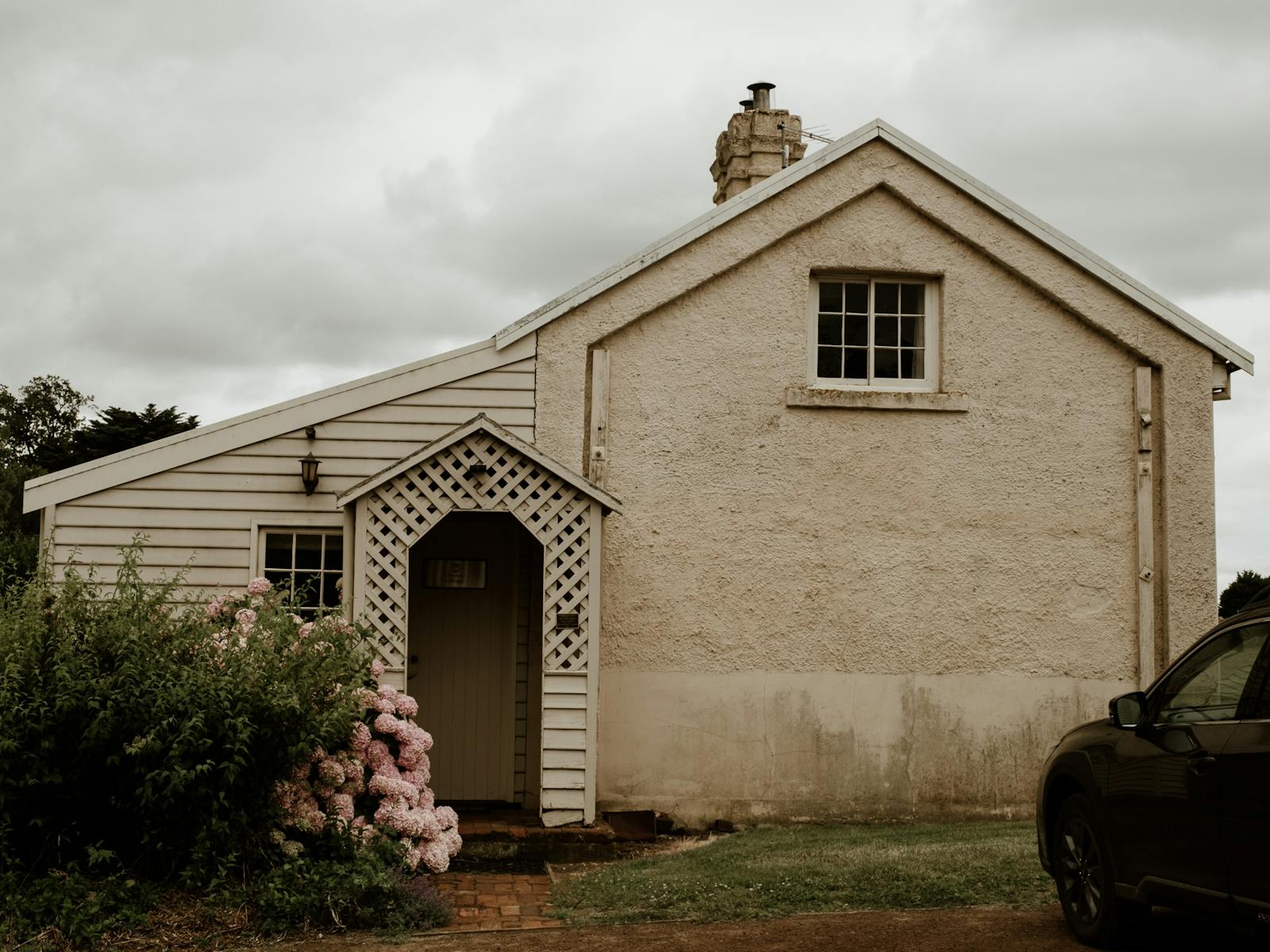 Free settlers cottage