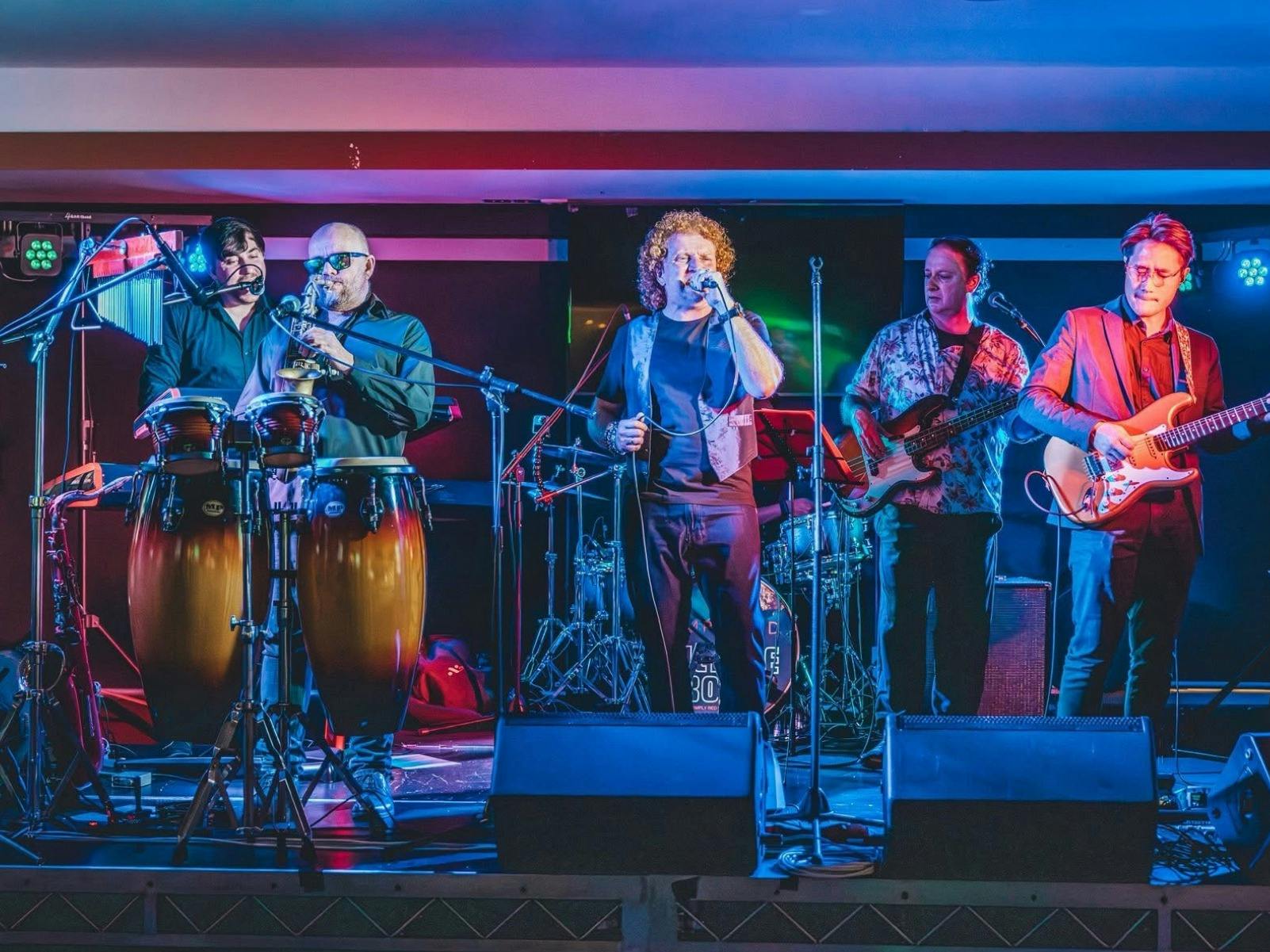 Picture Book: Simply Red Tribute Show