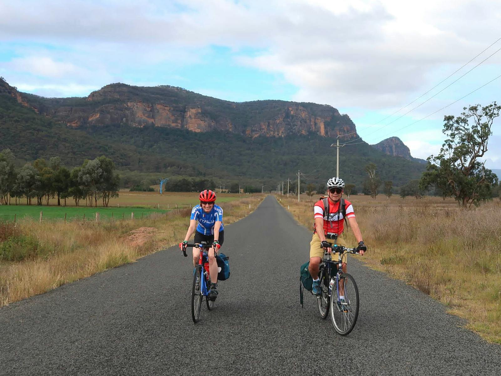 Capertee Valley in Comfort Self Guided Cycle Tour