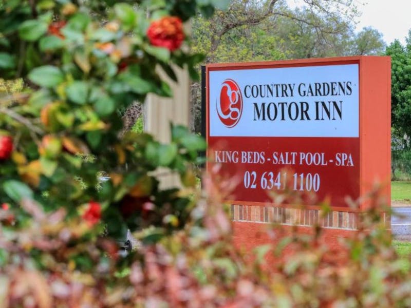 Country Gardens Motor Inn