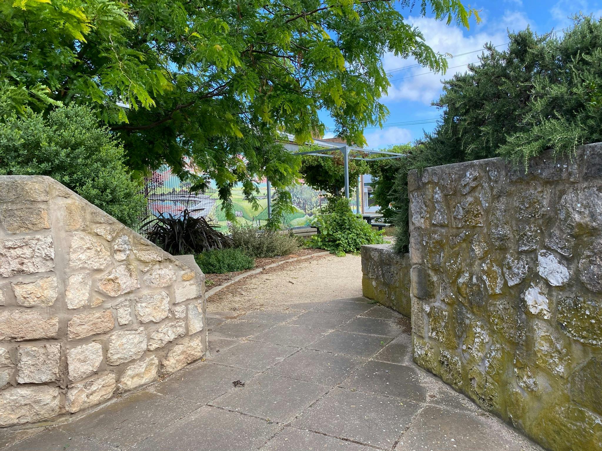 Yorketown Centenary Park - Stone Walls