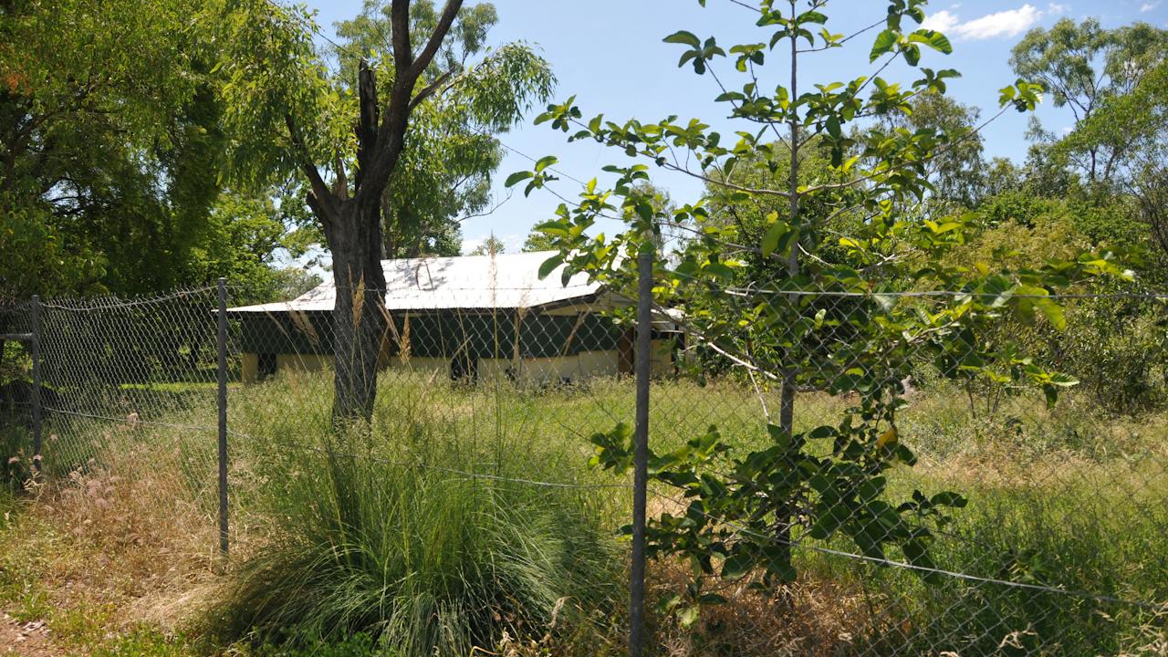 Hunter House from the side.