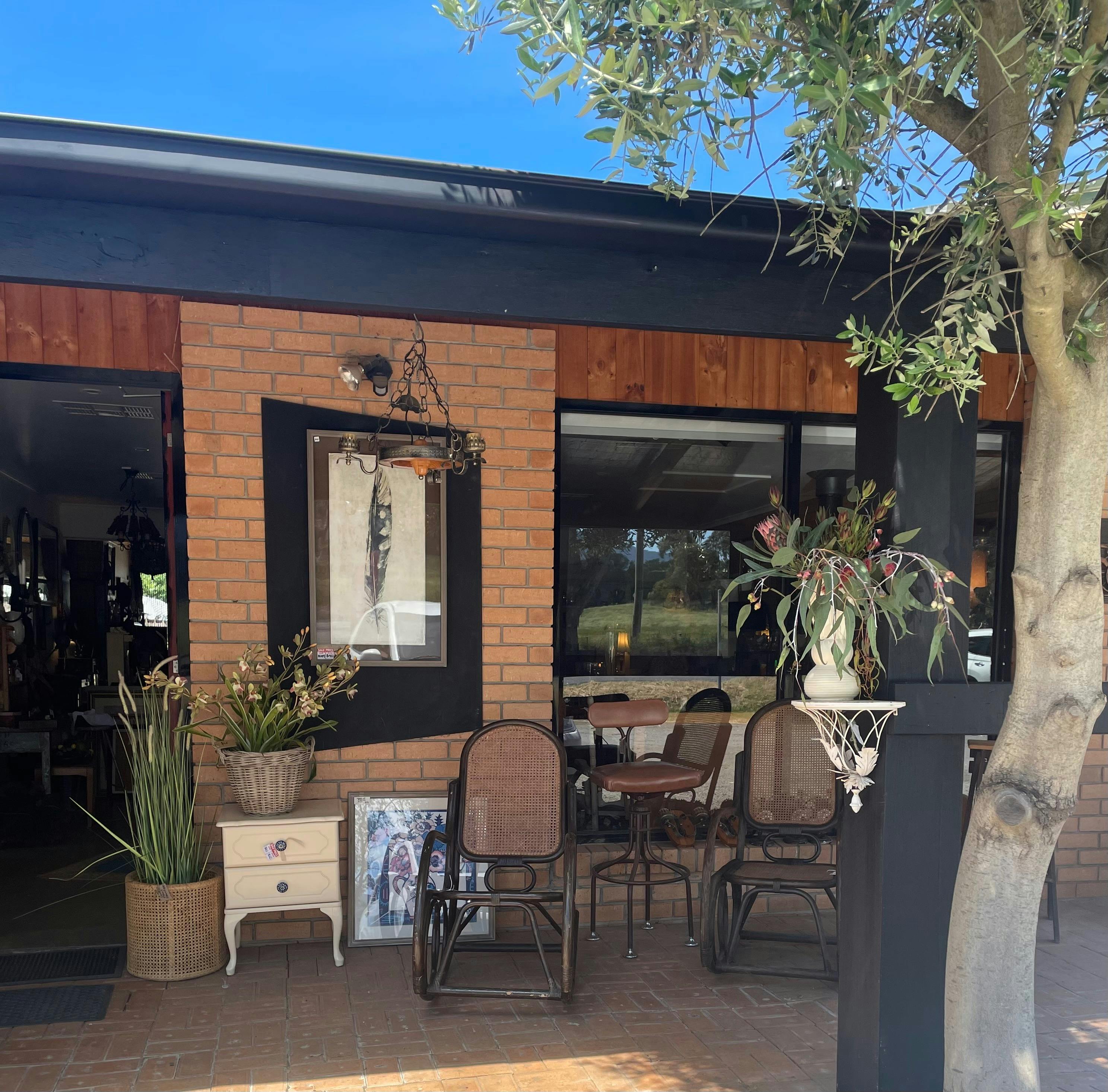 The entrance to intherightspace