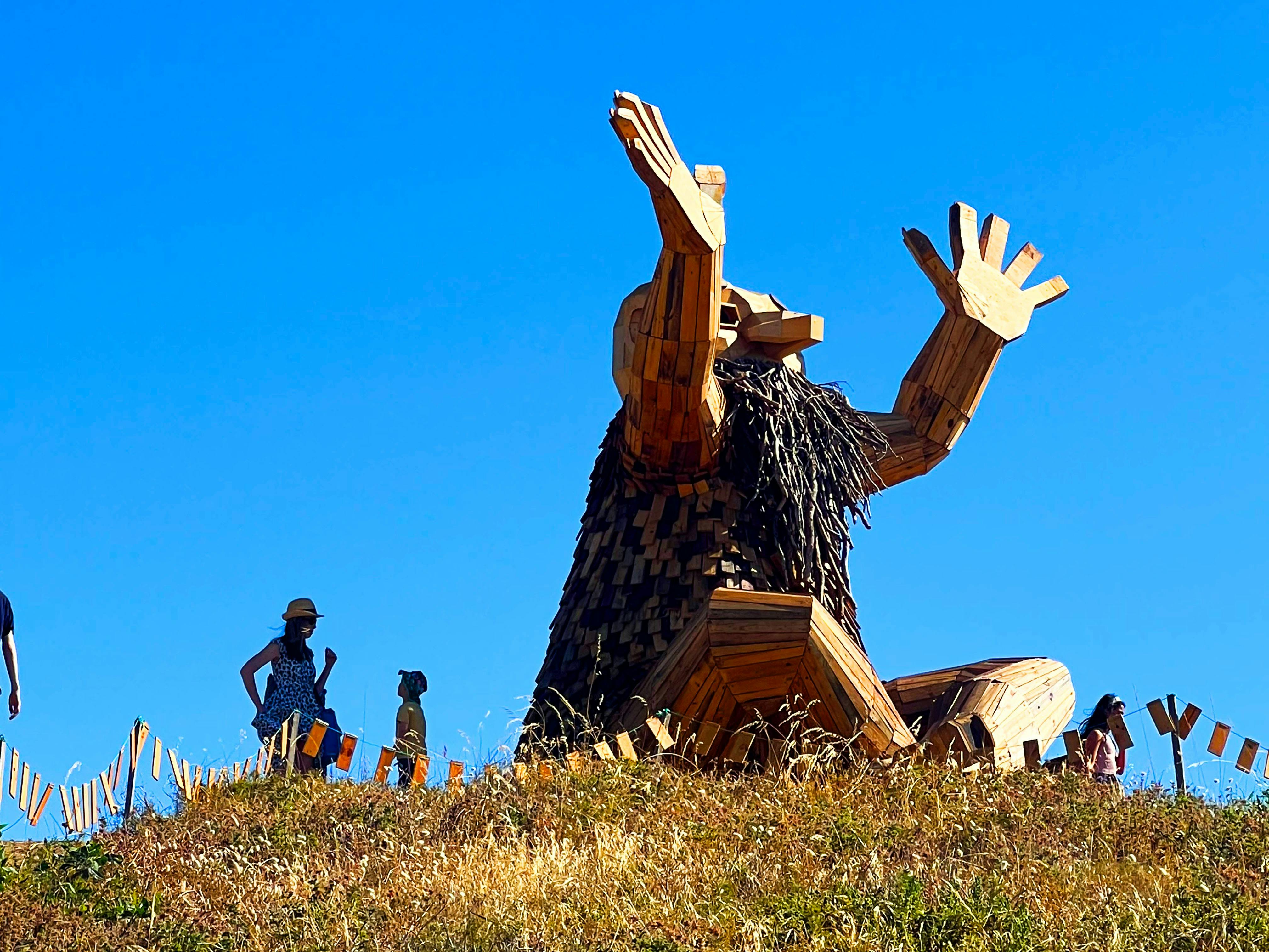 Giant by the sea
