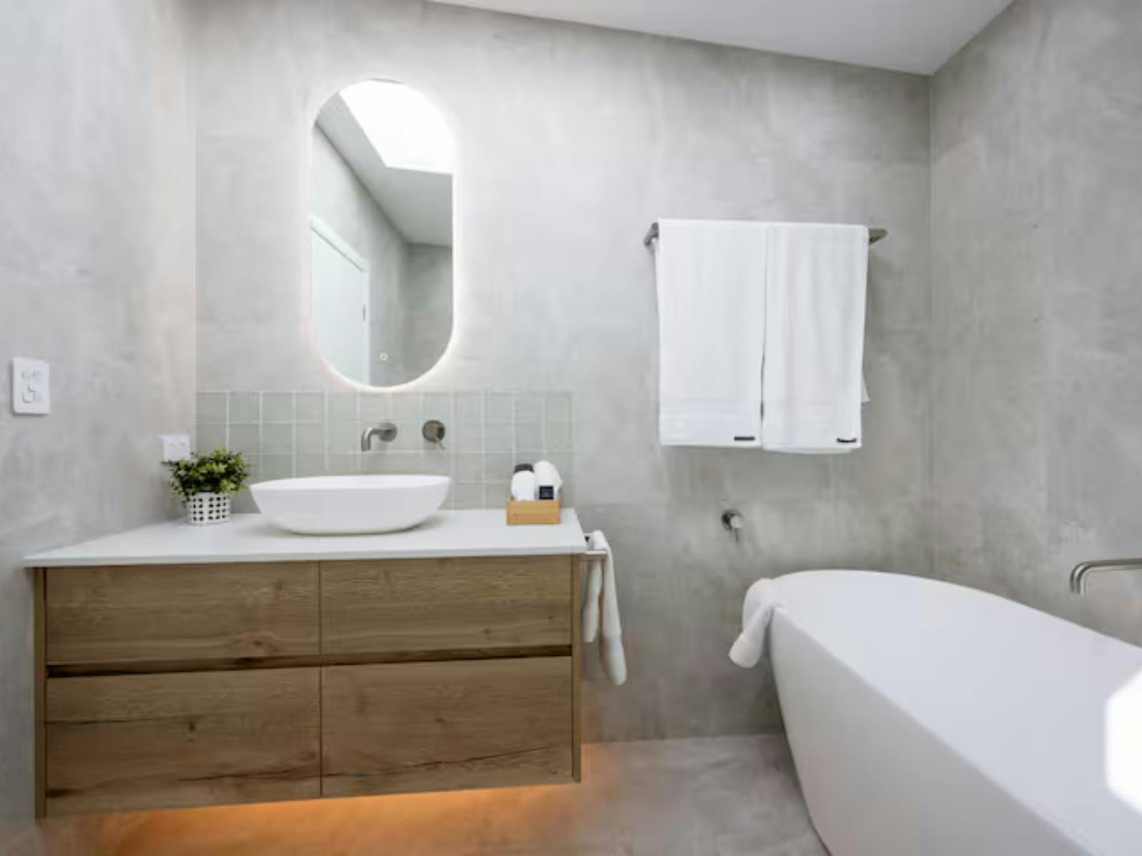 Pure Aqua - Bathroom