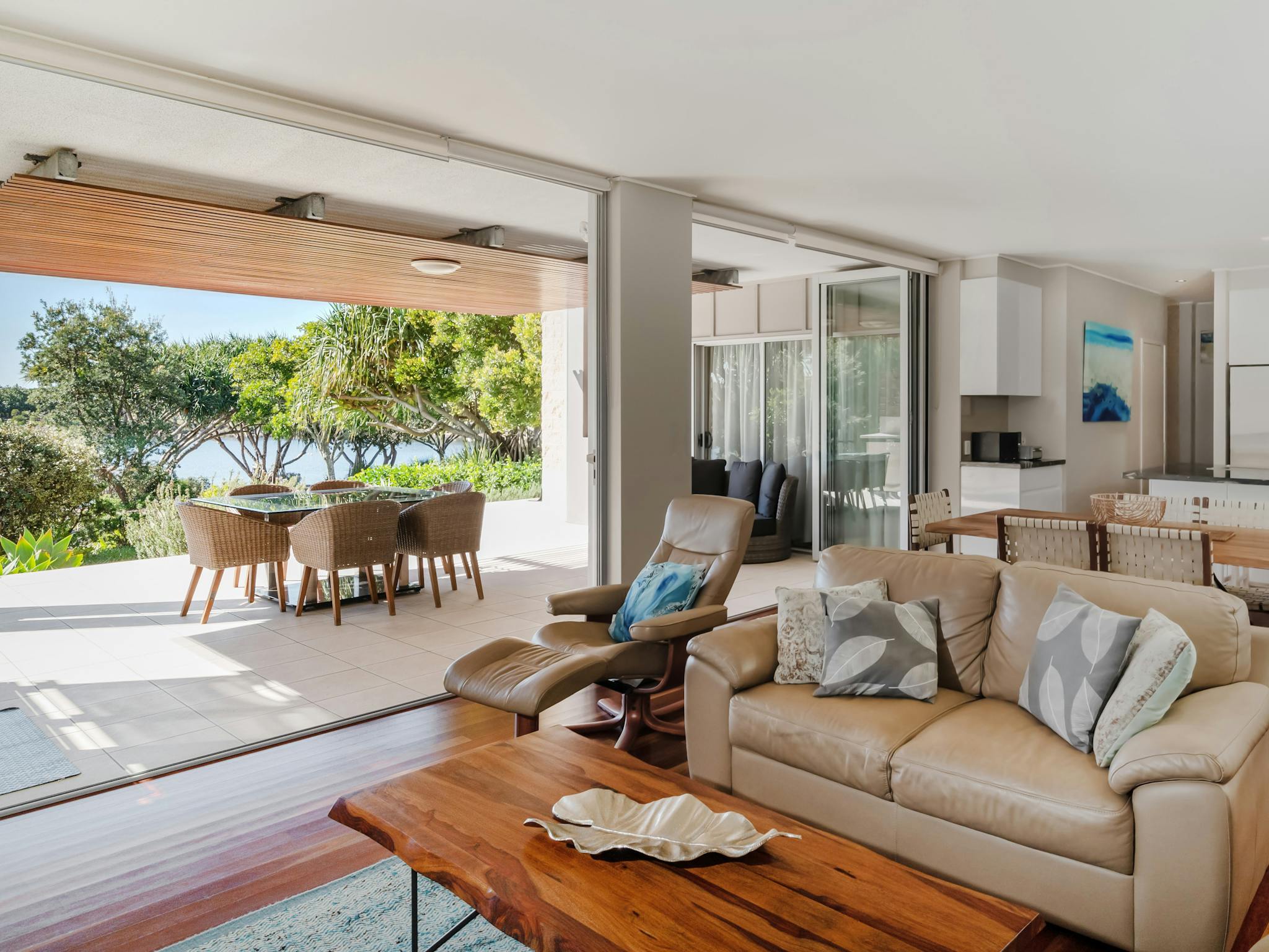 2 Bedroom Lagoon View Apartment 2 Bedroom Lagoon View Apartment
