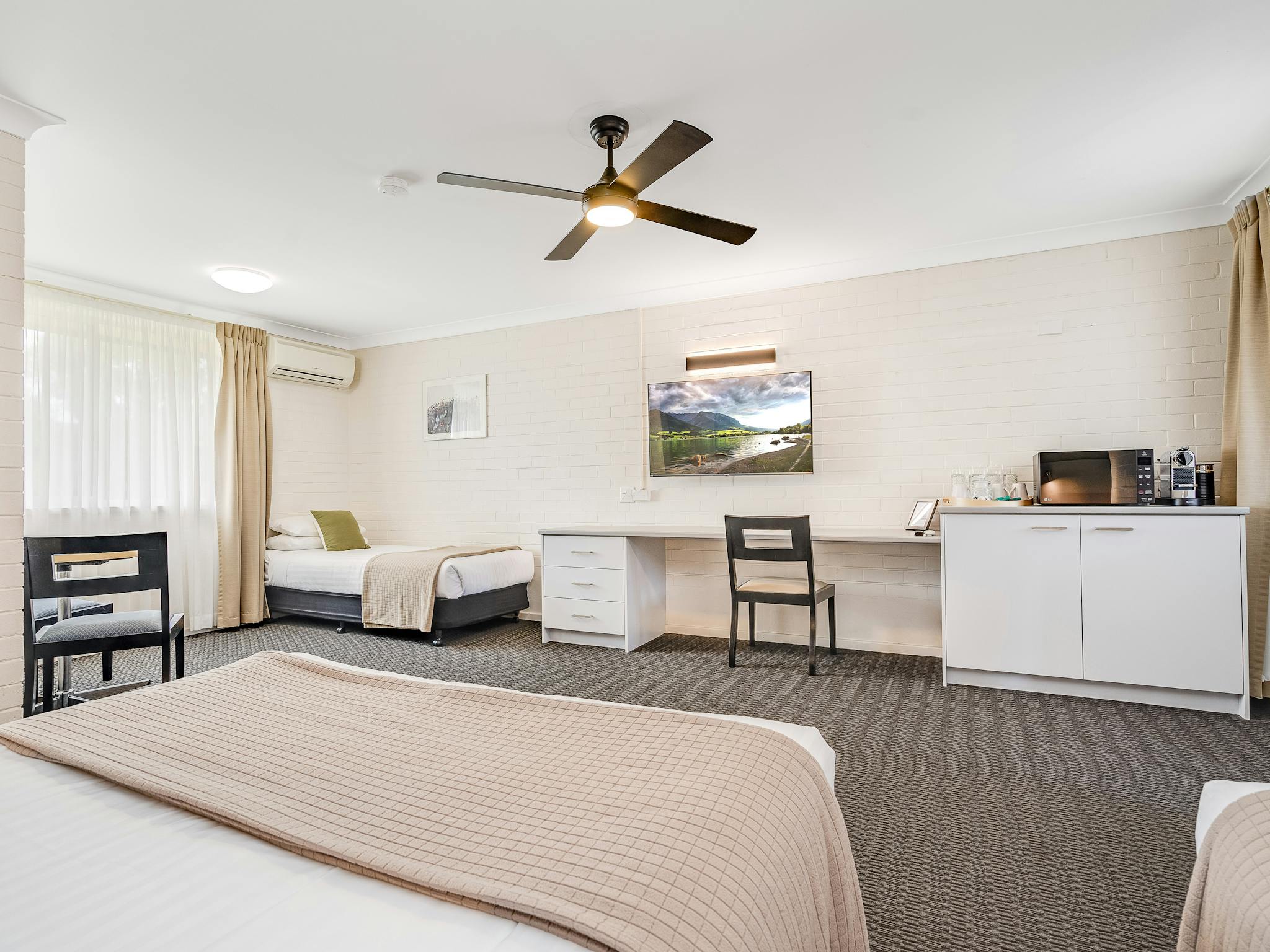 Elizabeth Motor Inn Adamstown
