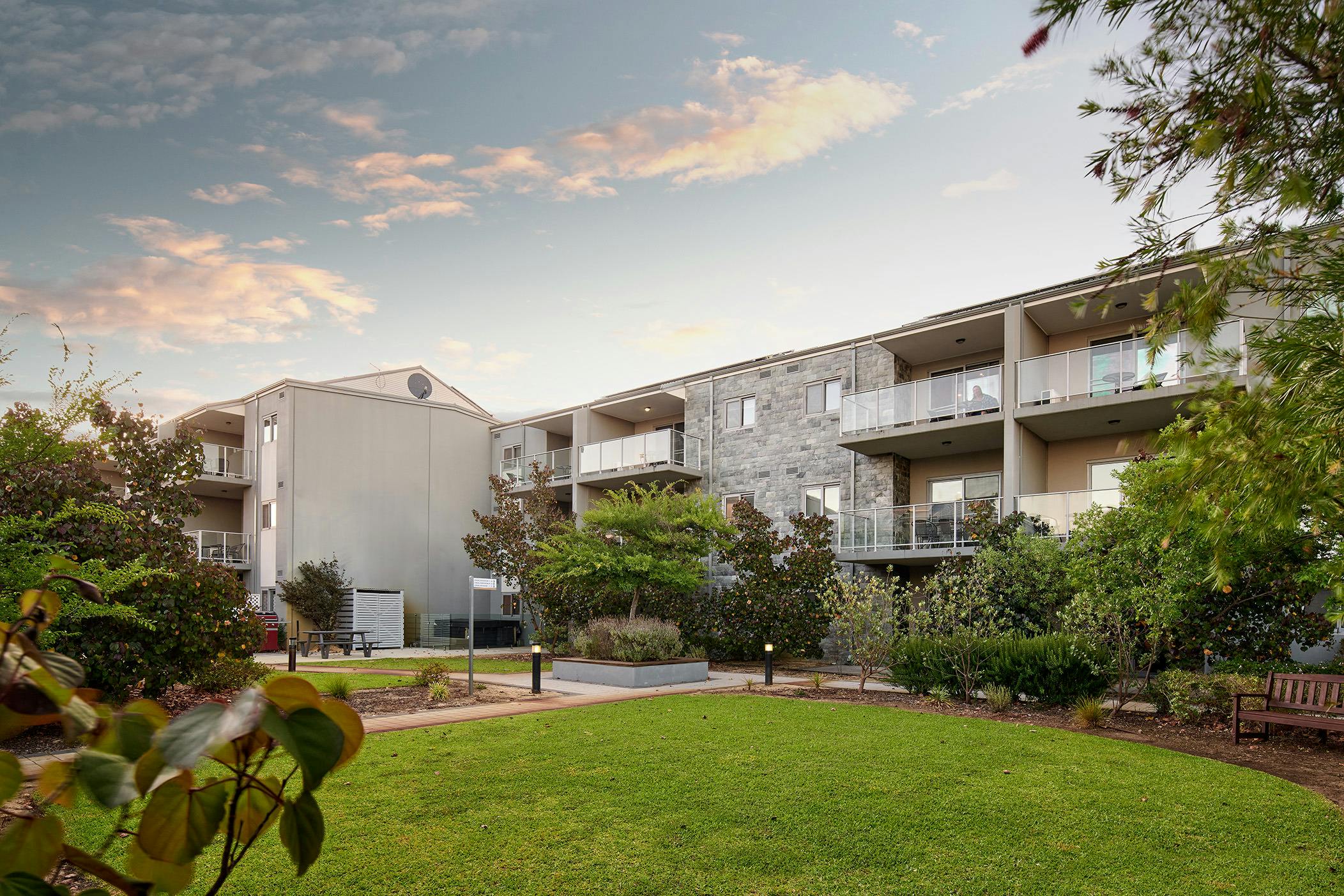 Airport Apartments by Vetroblu