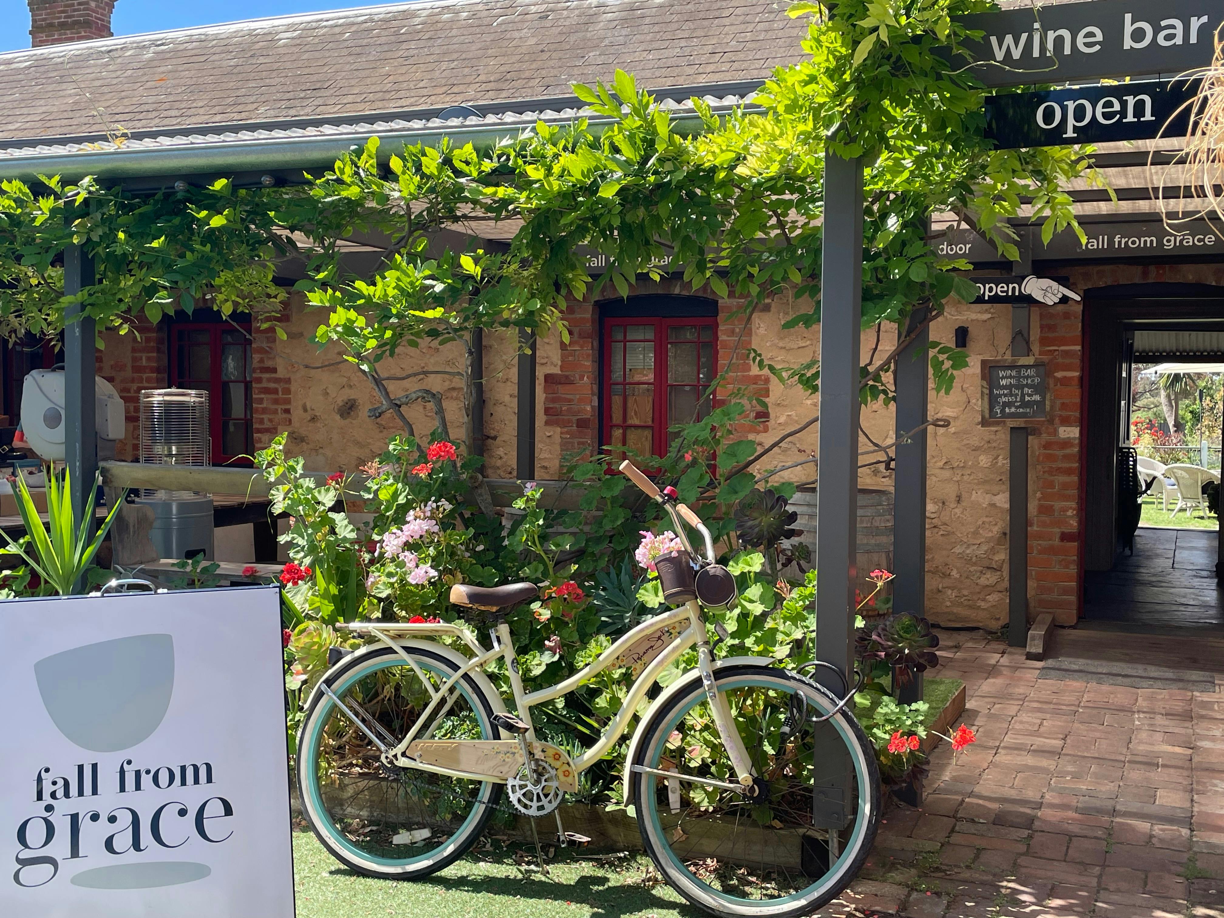 Promenade Entrance with our beautiful 1950's vintage Californian Cruiser called 'Betty'.