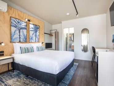 Nightcap at Marine Hotel