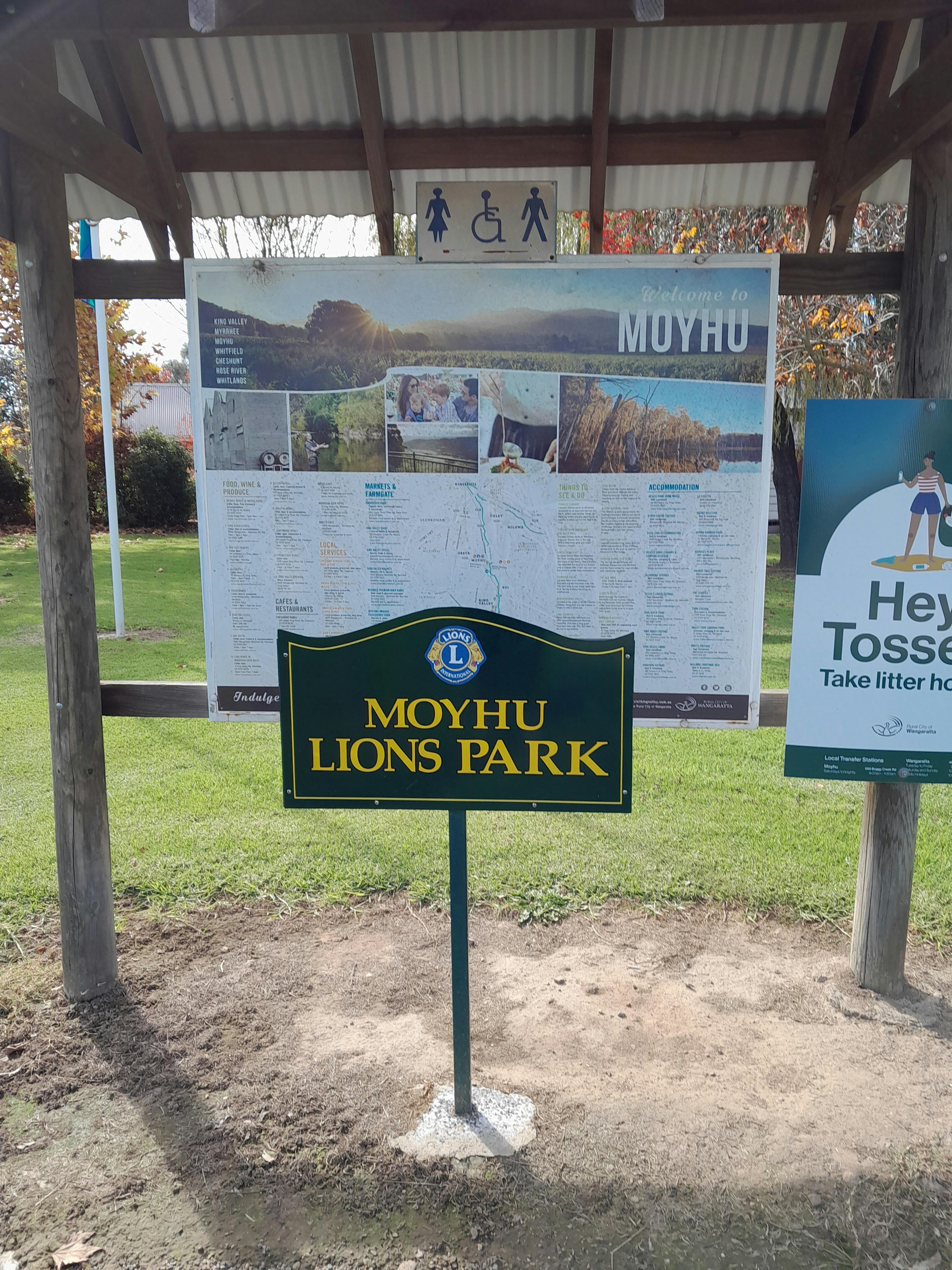 Information Board and sign at Moyhu Lions Park