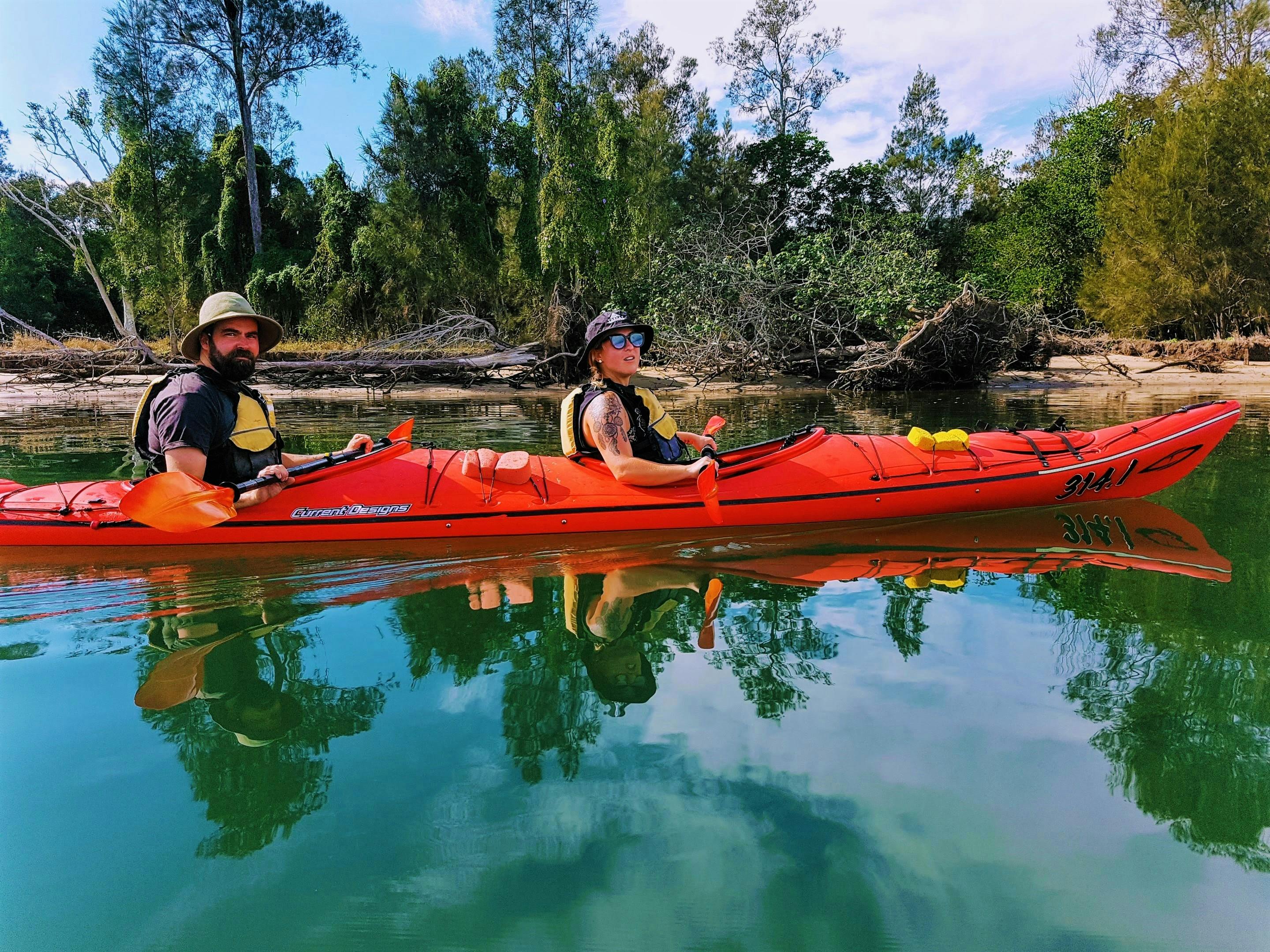 Double kayak cruising