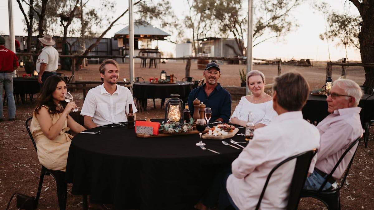 Smithy's Outback Dinner and Show