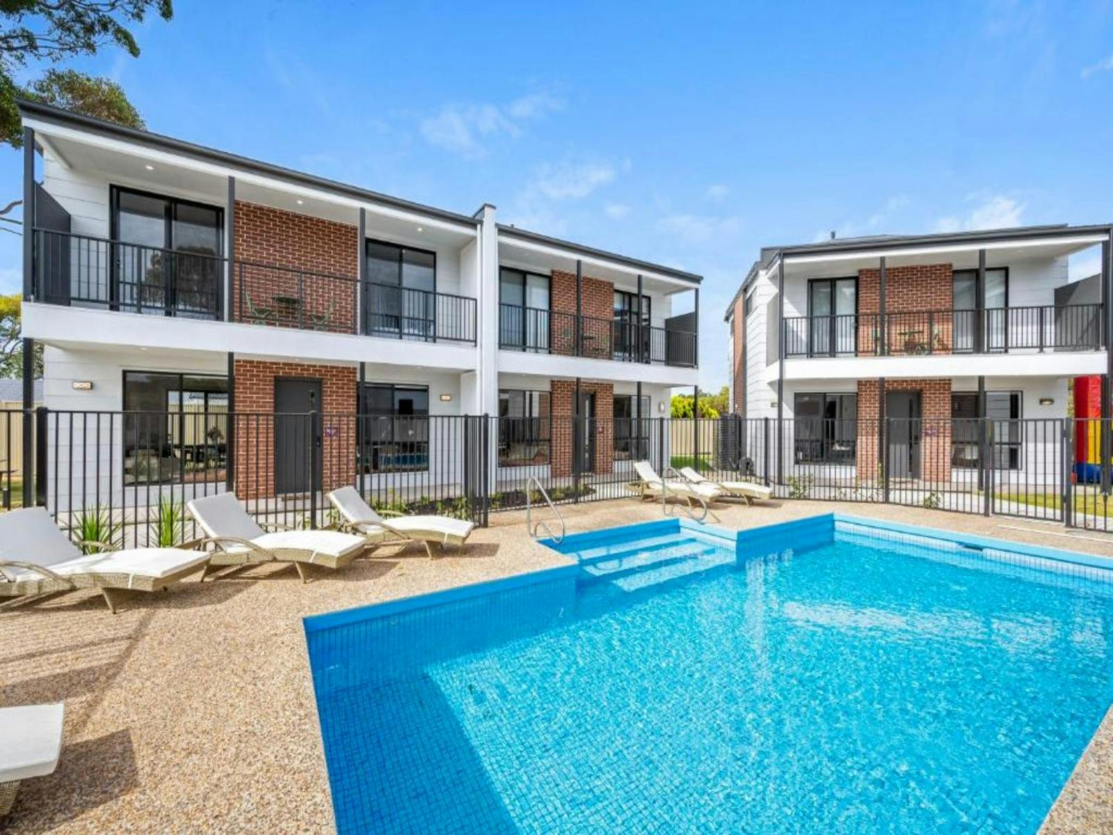 Whispering Vines Retreat