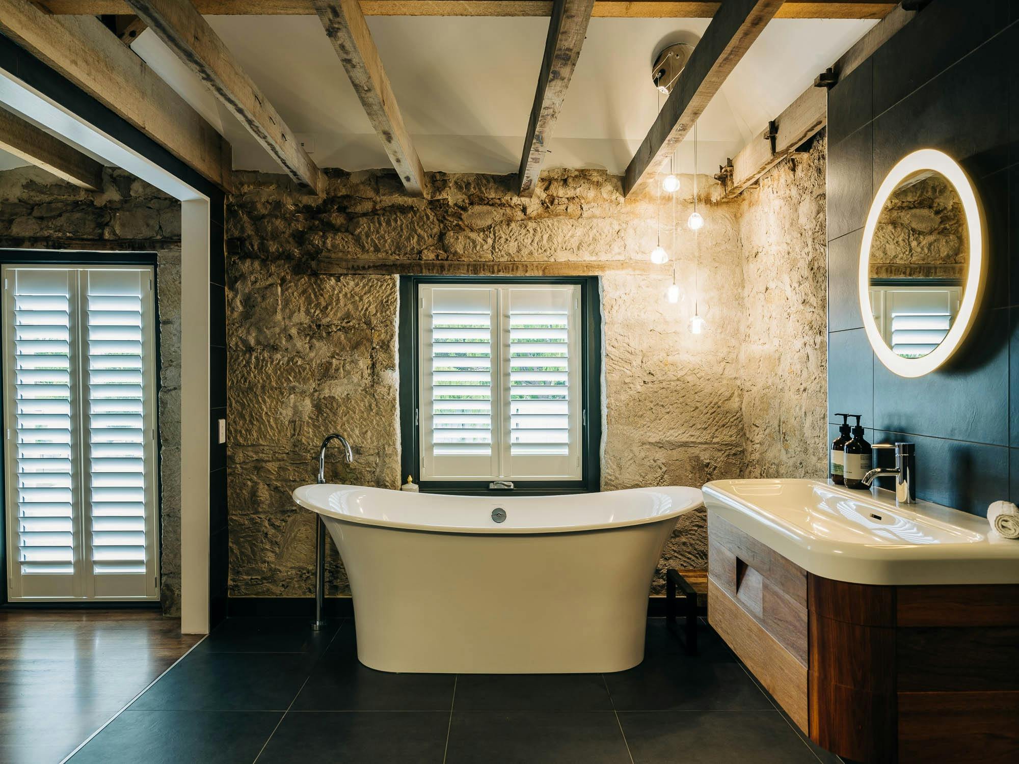 Photo showing the bathroom