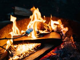 Donington Cottage Winter Escape