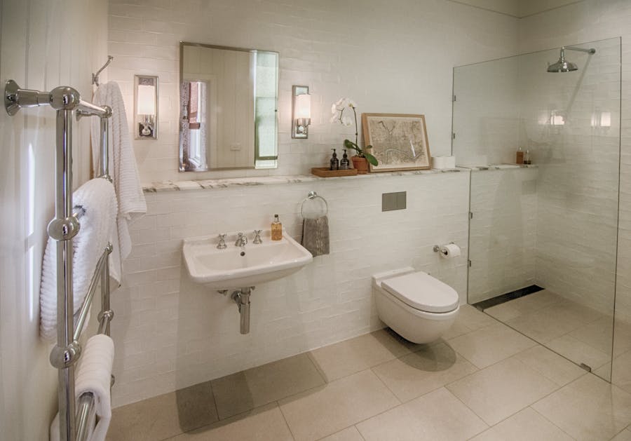 Ensuite bathroom