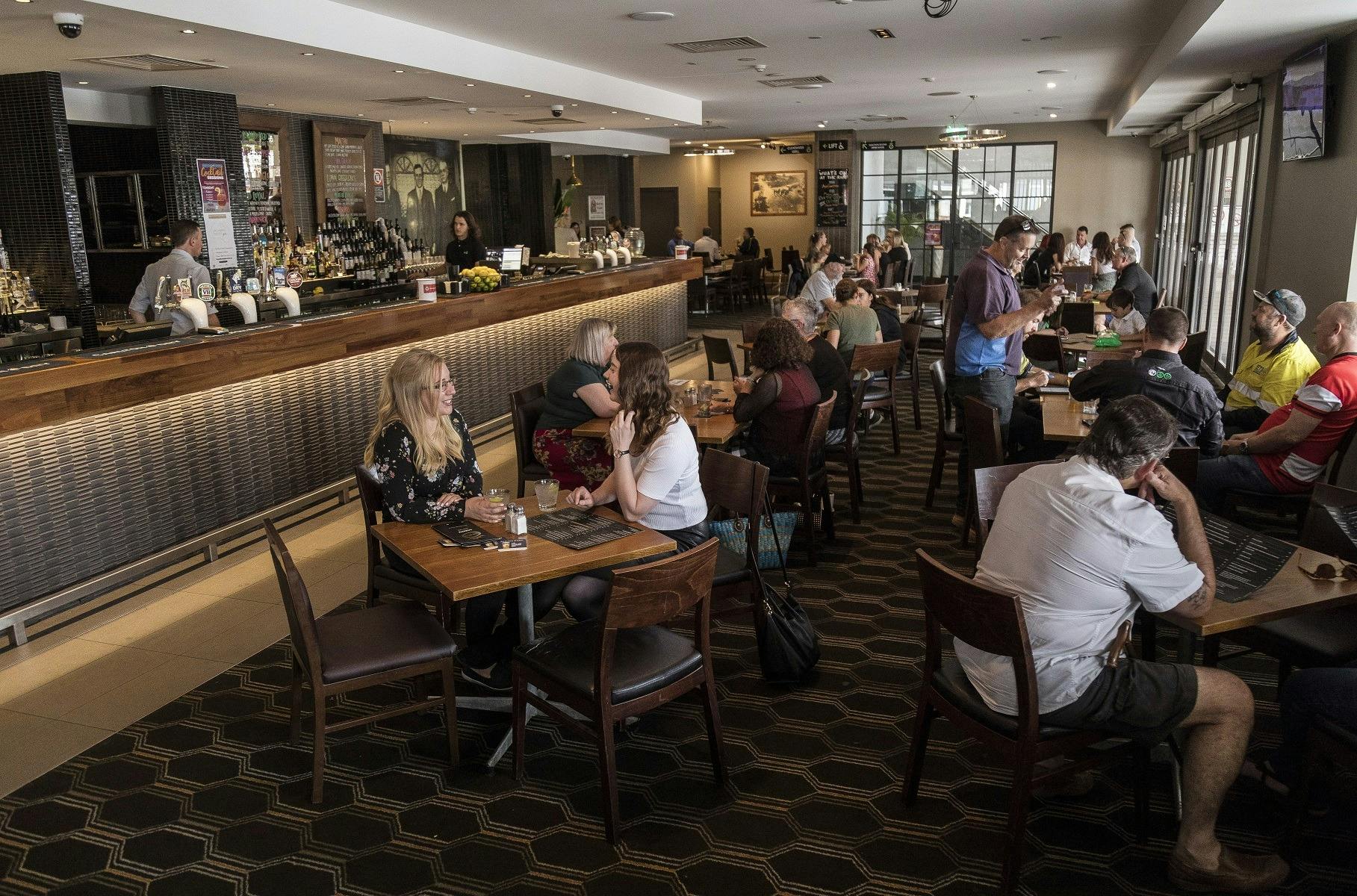 로얄 호텔 퀸베얀