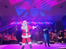 Mayors Santos GLNG Carols