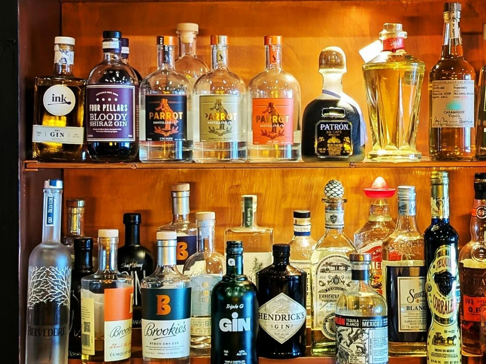 Jekyll & Hyde - spirit bottles
