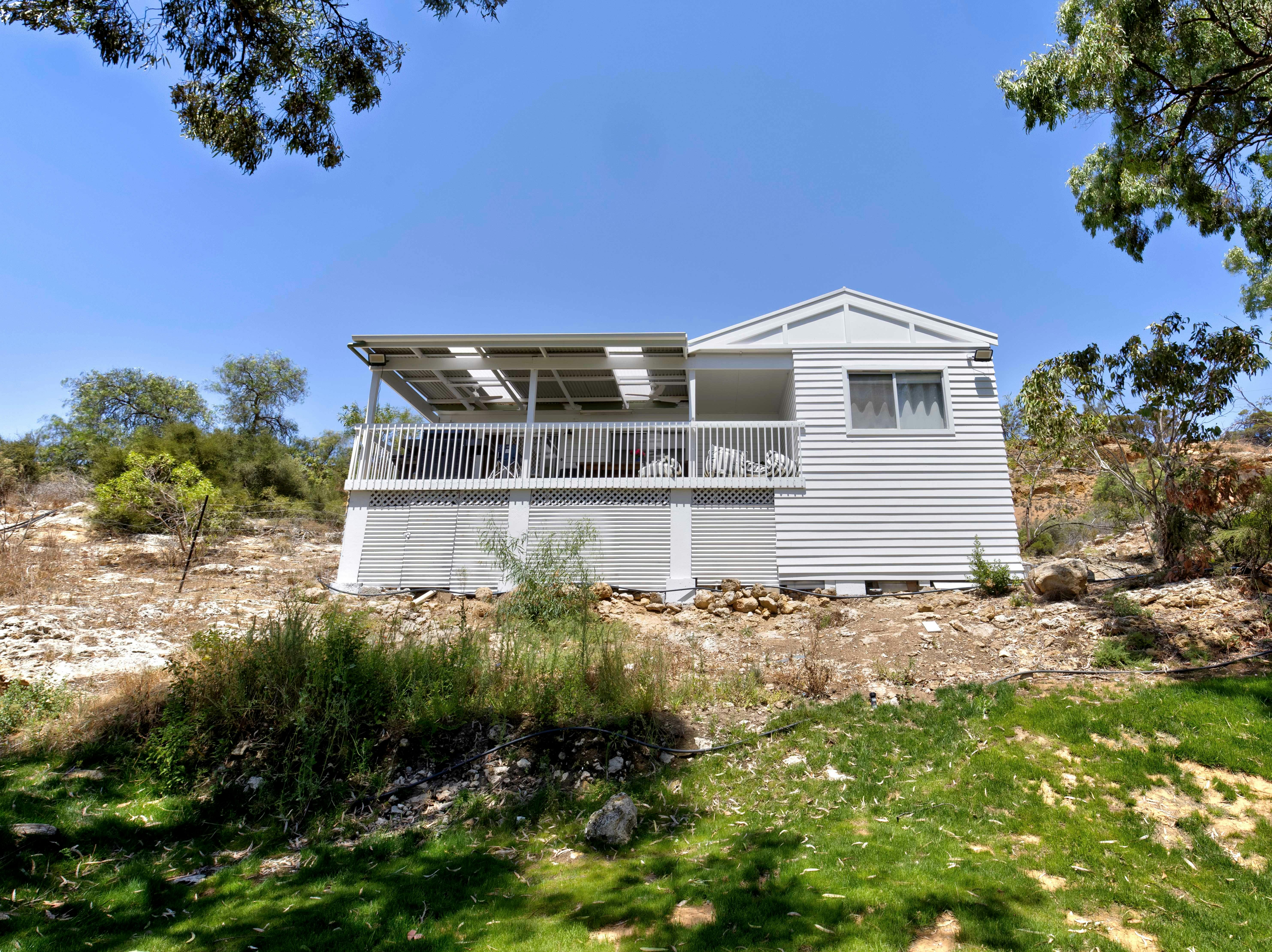 Huntaby - 1908 East Font Road