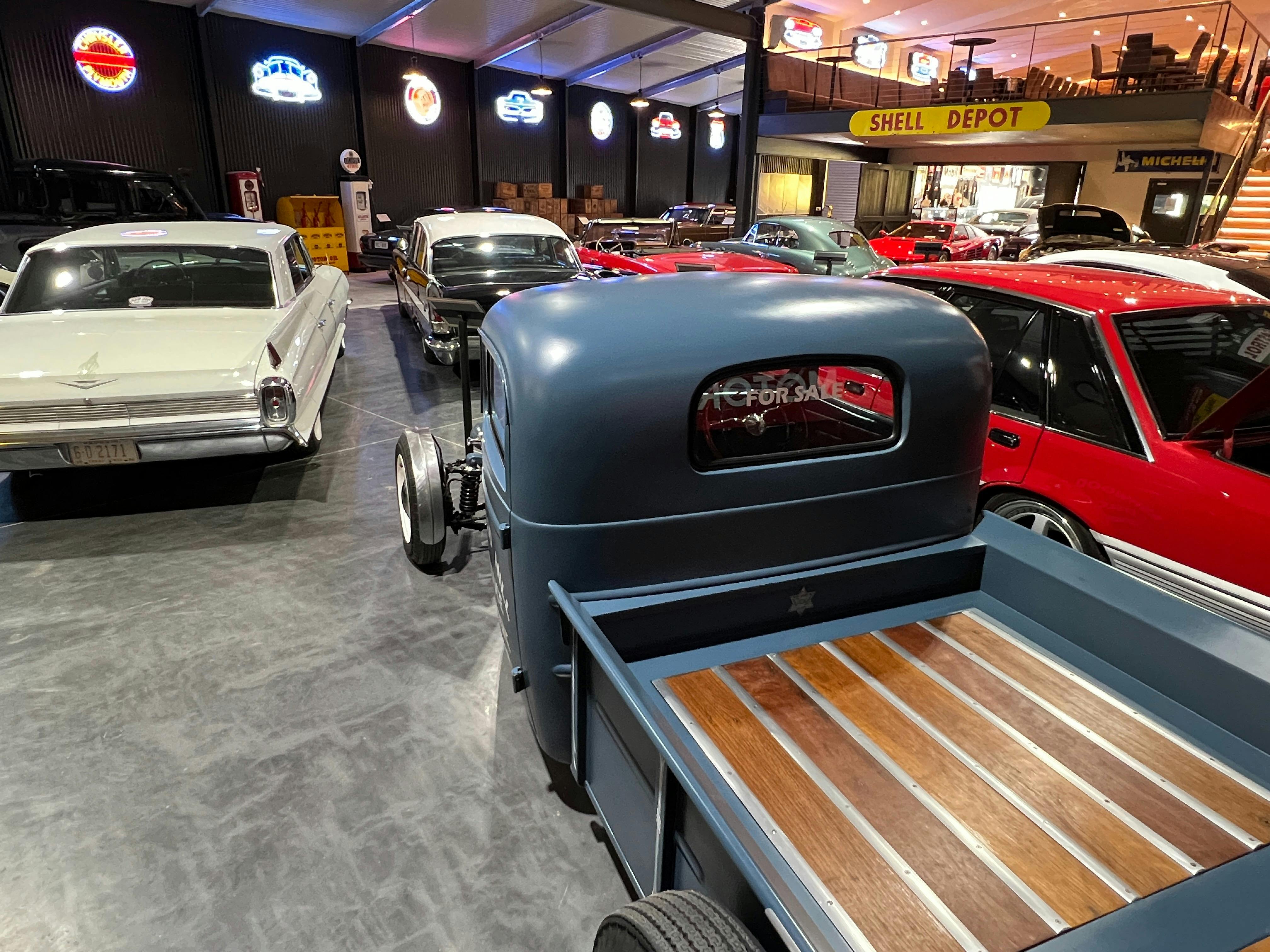 Car Showroom