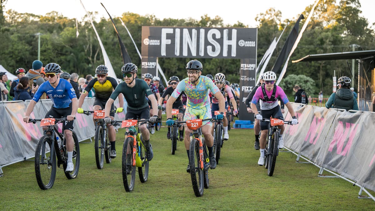 finish line bike riders
