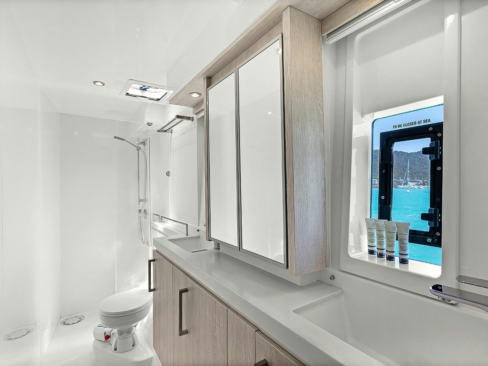 Leopard 58 - Master ensuite
