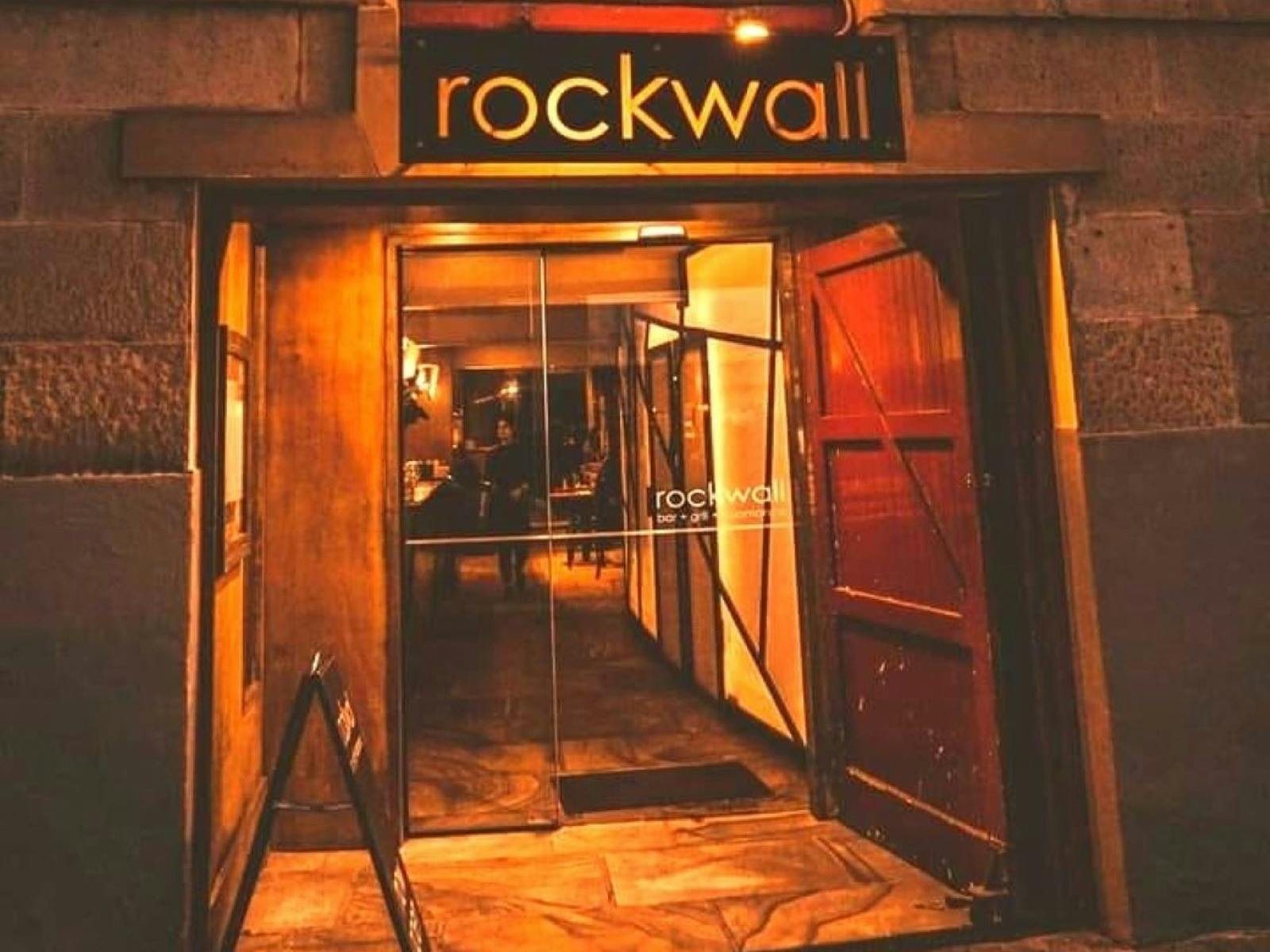 Rockwall Bar and Grill Façade