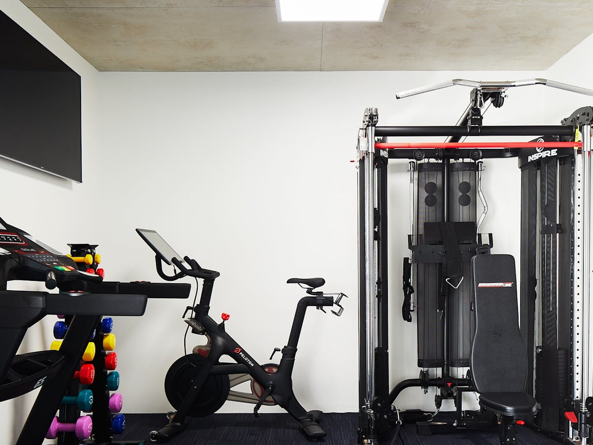 Fully appointed private gym with Peloton spin bike with subscription and sauna