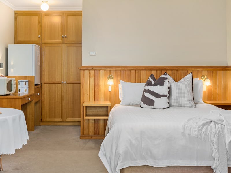 Boutique queen room with ensuite image