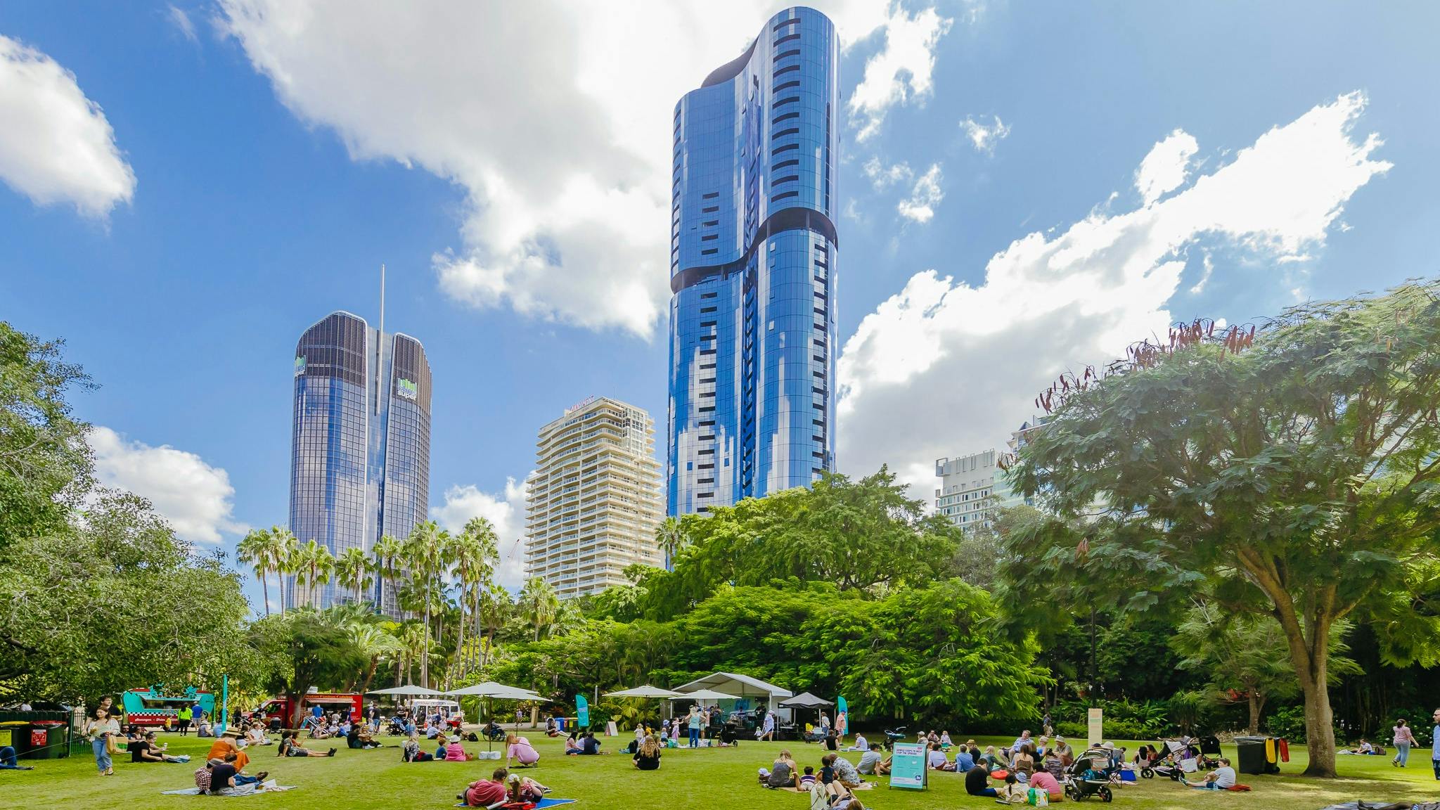 A wide shot of Gigs & Picnics in the City Botanic Gardens