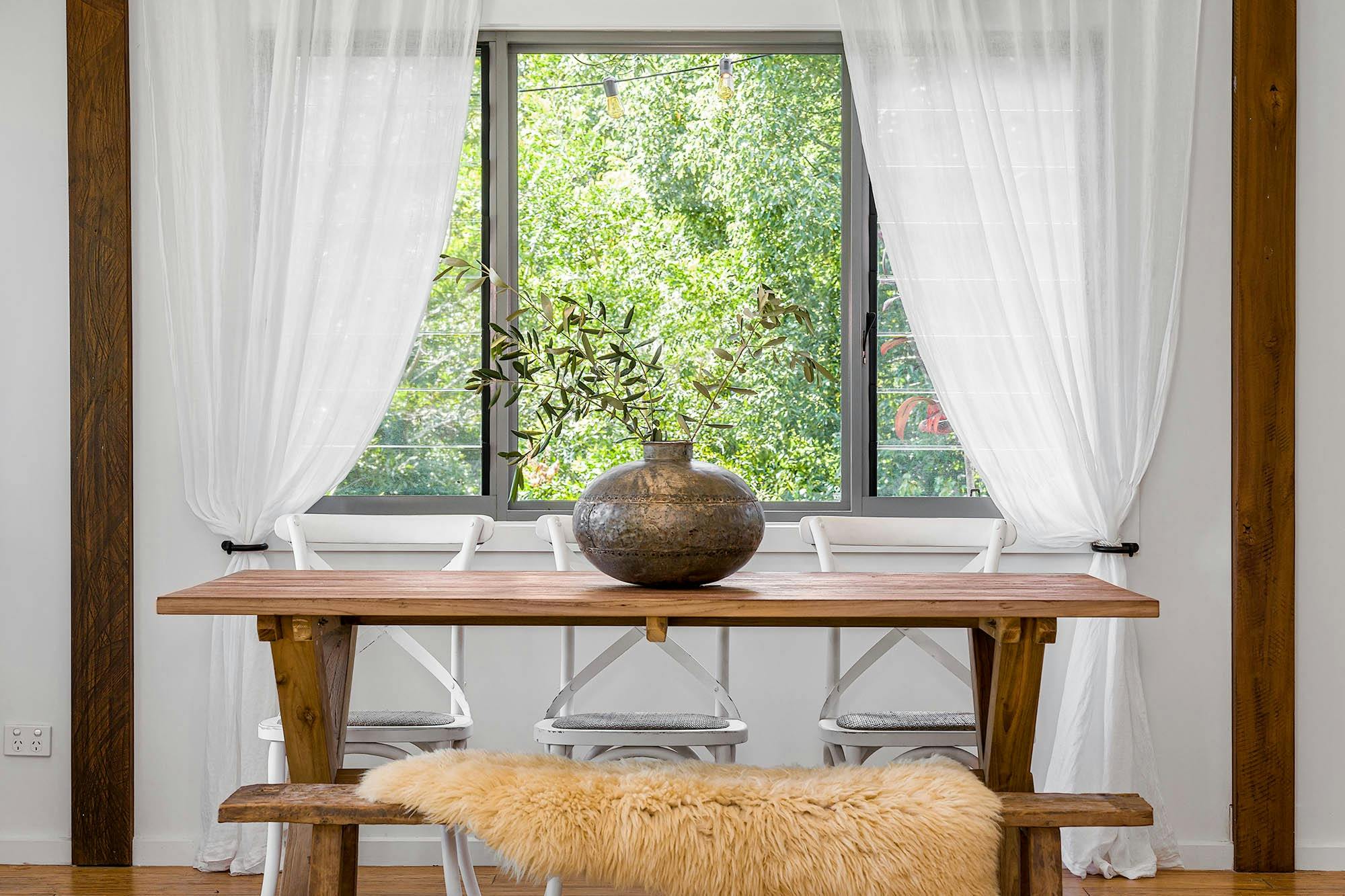 The Barn Door - Dining table