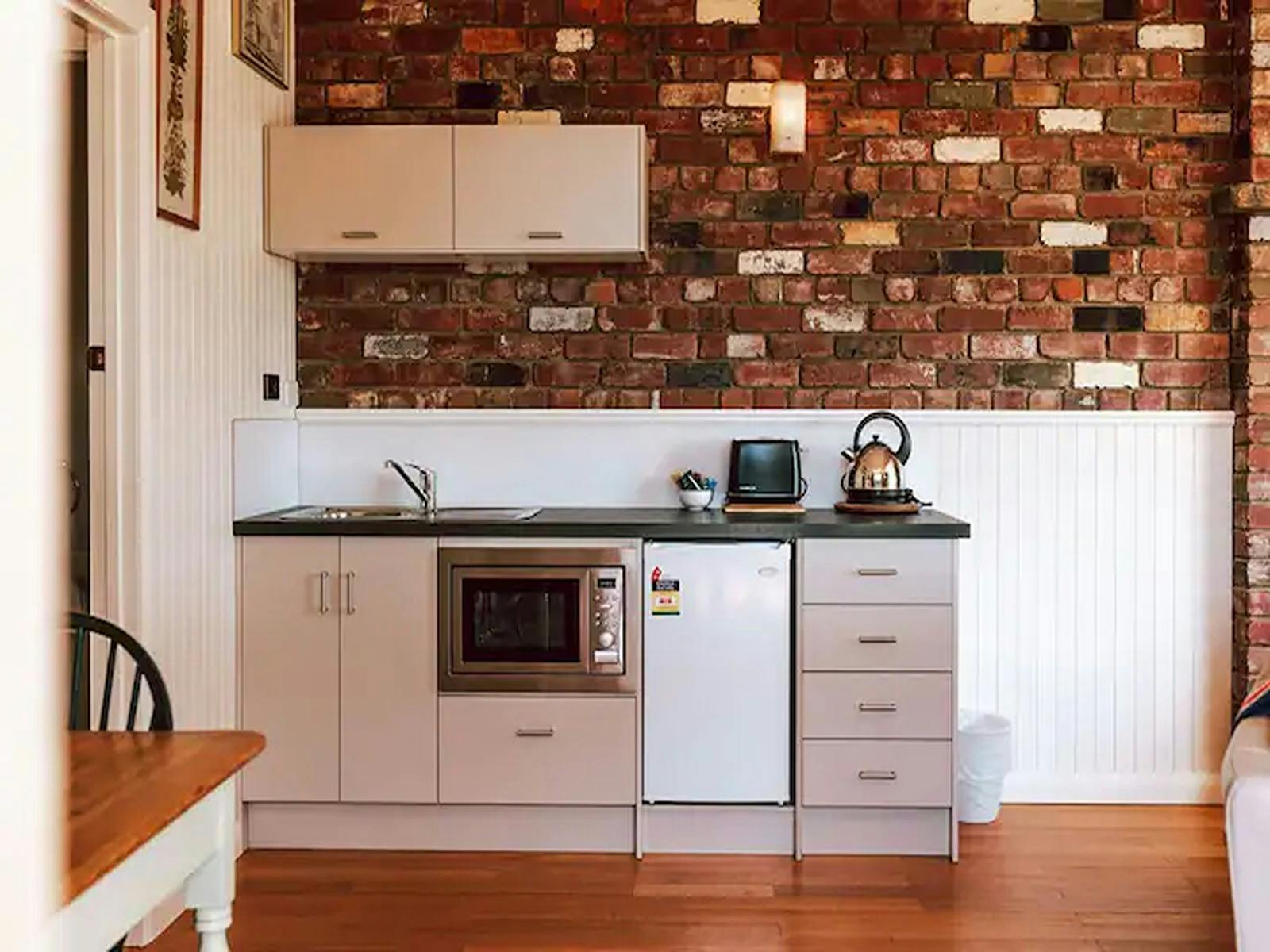 Kitchenette