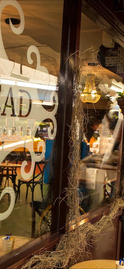 Front of the patisserie