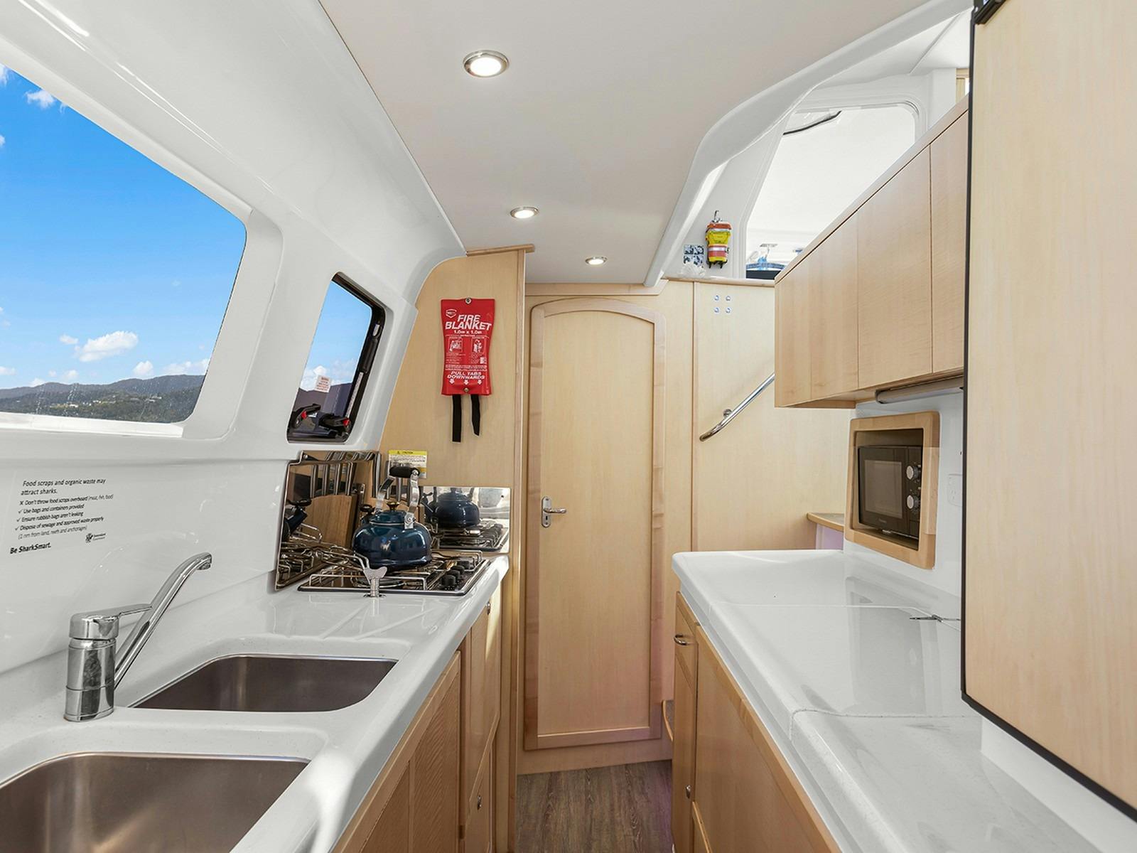 Seawind 1260.3 - Galley