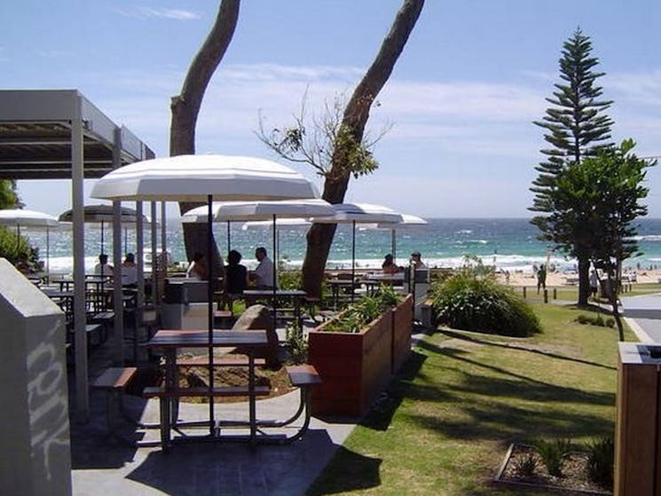 Breeze in Mollymook Beach | NSW Holidays & Accommodation, Things to Do