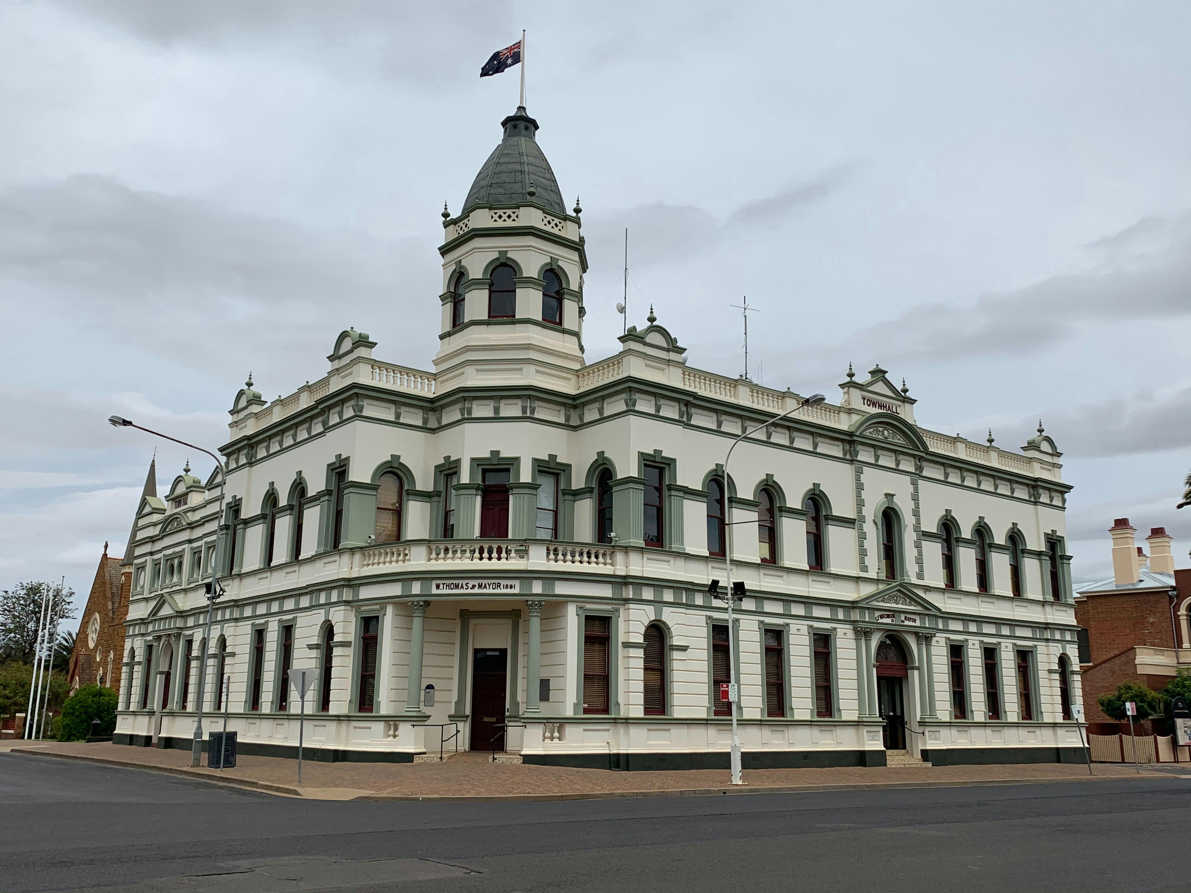 Forbes Town Hall is a beautiful building which overlooks the Victoria Park.