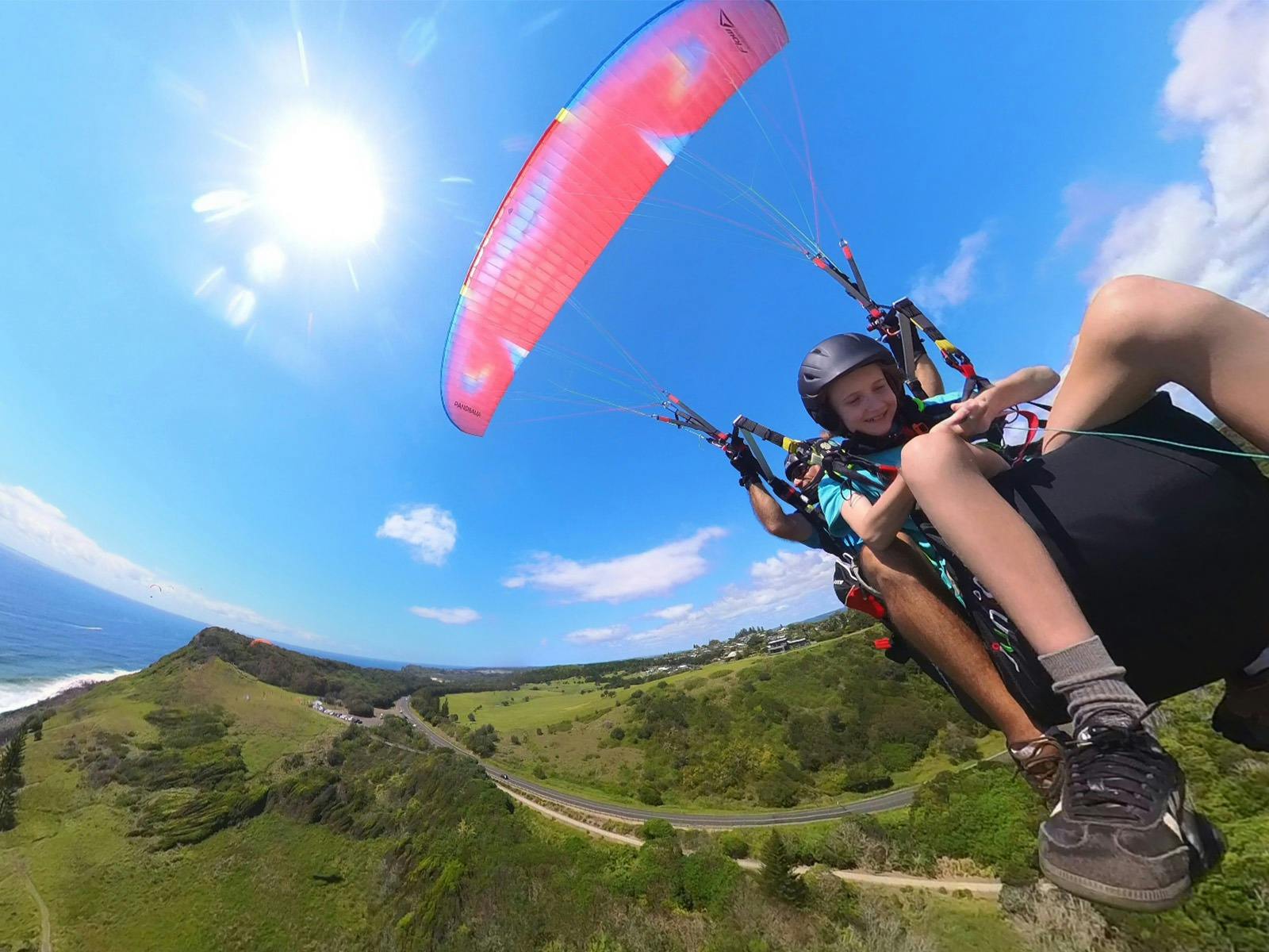 Tandem Paragliding Pat Morton Lookout