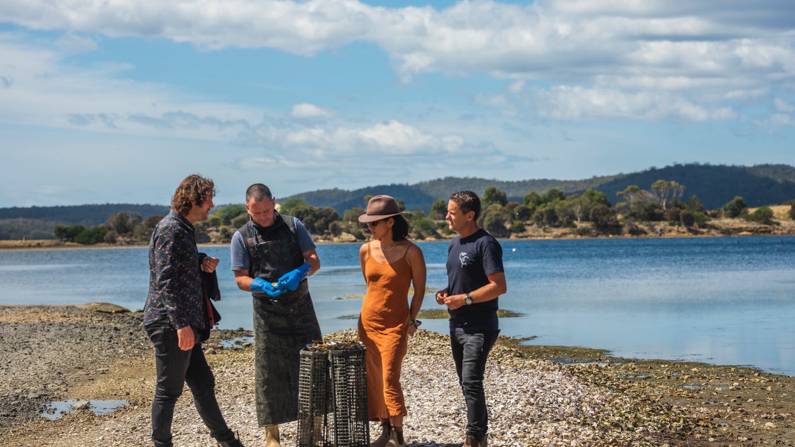 fresh tassie gold oyster shucking at the farm