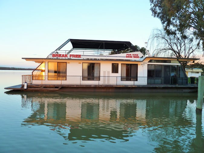 BreakFree Houseboat Riverglen