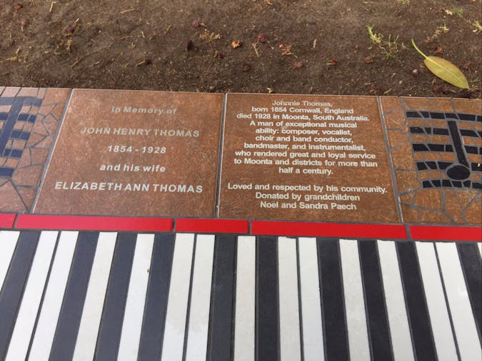 Piano Park Bench Moonta