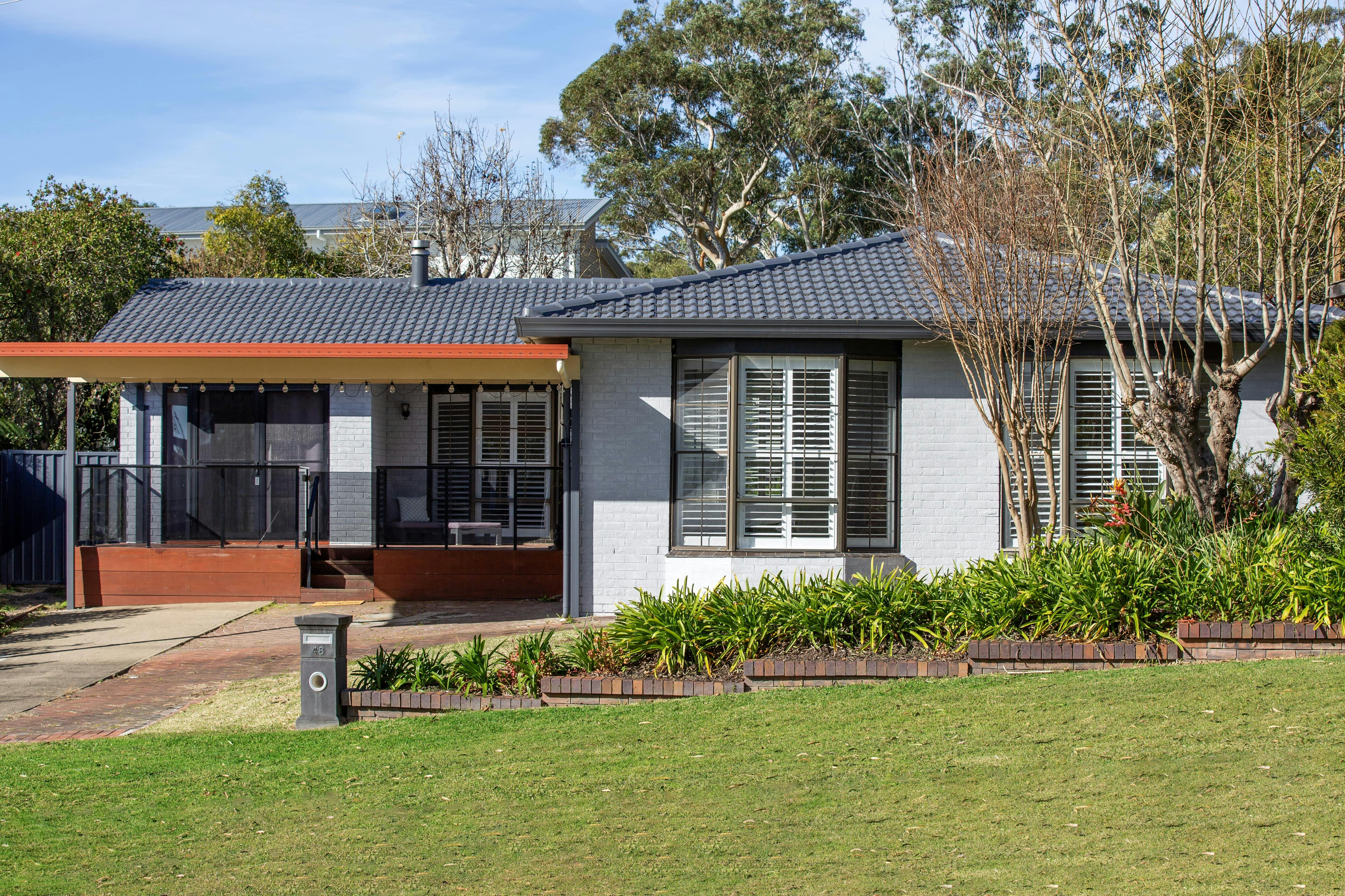 프런트 오브 하우스