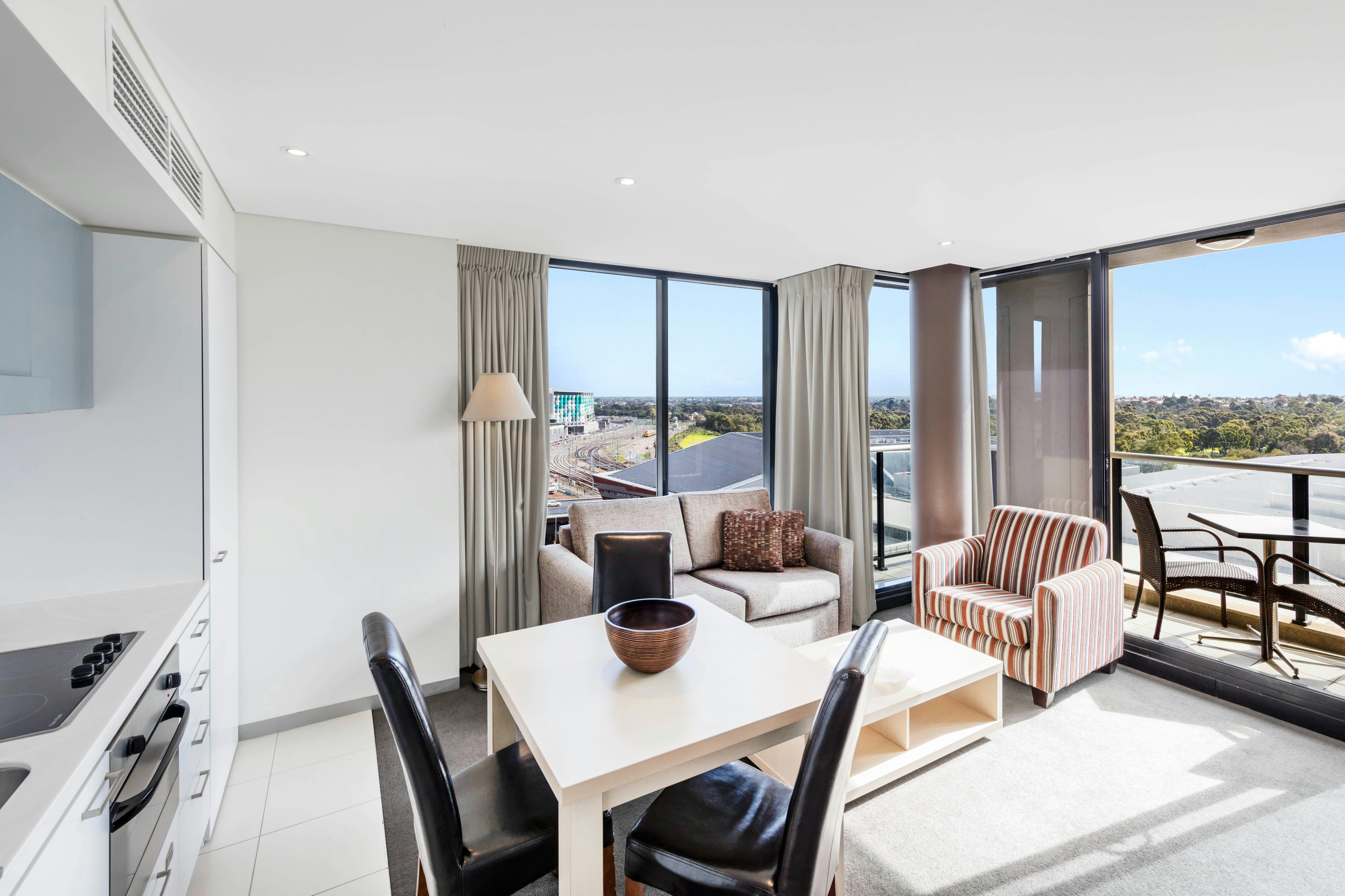 Save up to 30%* Off at Oaks Adelaide Horizons Suites