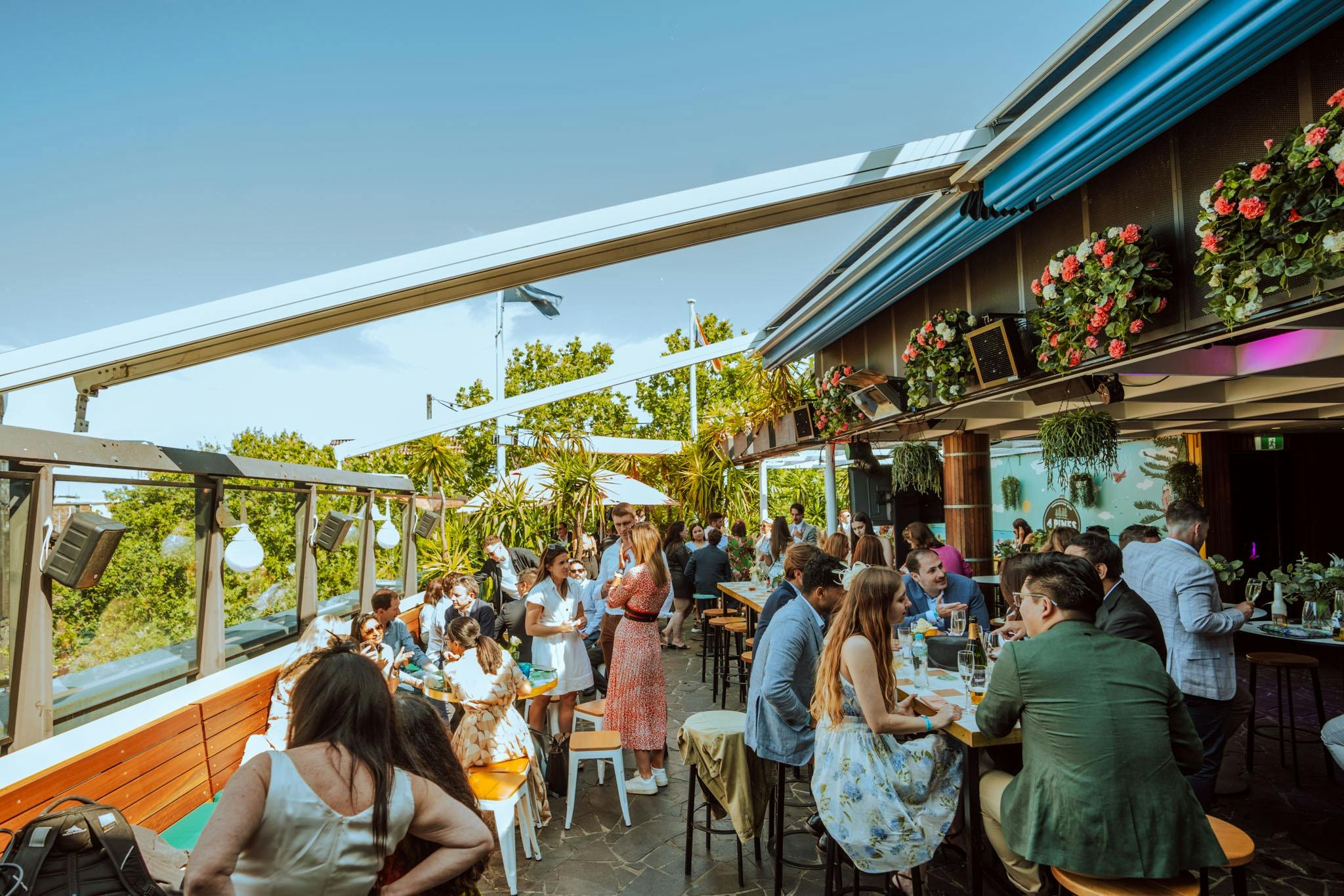 Sweethearts Rooftop - Level 3