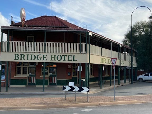 The Bridge Hotel - Nathalia